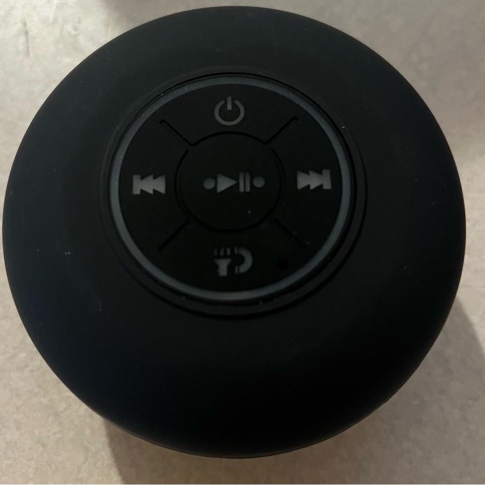 Black Wireless Waterproof Bluetooth Speaker